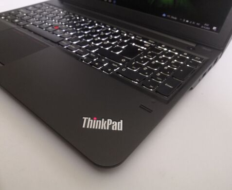 Ноутбук Lenovo ThinkPad S540 / 15.6" (1366x768) TN / Intel Core i7-4500U (2 (4) ядра по 1.8 - 3.0 GHz) / 8 GB DDR3 / 256 GB SSD / AMD Radeon HD 8670M, 2 GB DDR3, 64-bit / WebCam