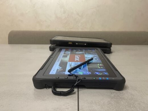 Защищенный планшет Getac F110 G4 / 11.6" (1920x1080) IPS Touch / Intel Core i7-7500U (2 (4) ядра по 2.7 - 3.5 GHz) / 16 GB DDR4 / 256 GB SSD / Intel HD Graphics 620 / WebCam / Стилус / Два АКБ