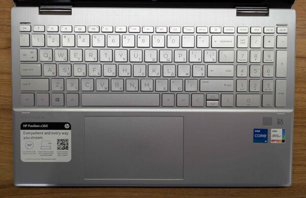Ноутбук-трансформер Б-класс HP Pavilion x360 15-er0051nr / 15.6" (1920x1080) IPS Touch / Intel Core i5-1135G7 (4 (8) ядра по 2.4 - 4.2 GHz) / 8 GB DDR4 / 512 GB SSD / Intel Iris Xe Graphics / WebCam / TouchID / Windows 11 Ноутбук-трансформер Б-класс HP Pavilion x360 15-er0051nr / 15.6" (1920x1080) IPS Touch / Intel Core i5-1135G7 (4 (8) ядра по 2.4 - 4.2 GHz) / 8 GB DDR4 / 512 GB SSD / Intel Iris Xe Graphics / WebCam / TouchID / Windows 11