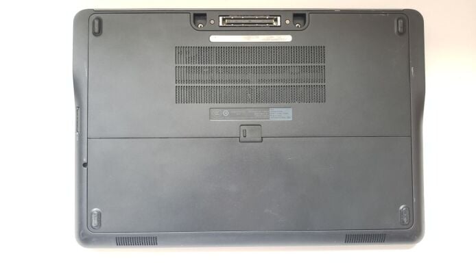 Нетбук Dell Latitude E7240 / 12.5" (1366x768) TN / Intel Core i7-4600U (2 (4) ядра по 2.1 - 3.3 GHz) / 8 GB DDR3 / 200 GB SSD / Intel HD Graphics 4400 / WebCam