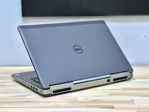 Мобильная рабочая станция Dell Precision 7710 / 17.3" (1600x900) TN / Intel Core i7-6820HQ (4 (8) ядра по 2.7 - 3.6 GHz) / 16 GB DDR4 / 512 GB SSD / nVidia Quadro M5000M, 8 GB GDDR5, 256-bit / Win 10 Pro