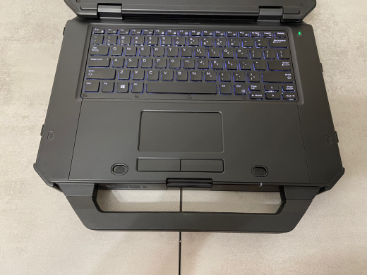 Захищений ноутбук Dell Latitude 7424 Rugged Extreme / 14" (1920x1080) IPS Touch / Intel Core i5-8350U (4 (8) ядра по 1.7 - 3.6 GHz) / 16 GB DDR4 / 1000 GB SSD M.2 / AMD Radeon RX 540, 2 GB GDDR5, 64-bit / WebCam Захищений ноутбук Dell Latitude 7424 Rugged Extreme / 14" (1920x1080) IPS Touch / Intel Core i5-8350U (4 (8) ядра по 1.7 - 3.6 GHz) / 16 GB DDR4 / 1000 GB SSD M.2 / AMD Radeon RX 540, 2 GB GDDR5, 64-bit / WebCam