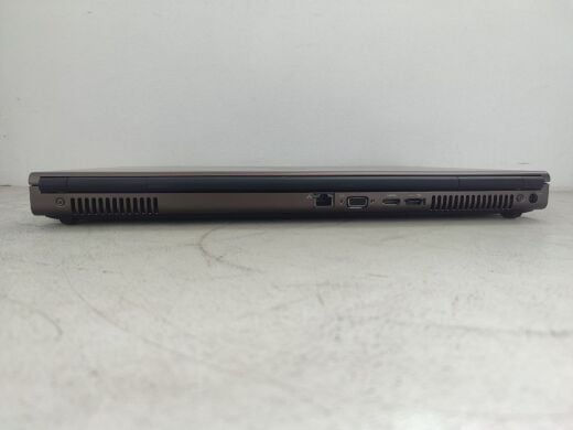 Мобильная рабочая станция Dell Precision M6600 / 17.3" (1920x1080) TN / Intel Core i7-2860QM (4 (8) ядра по 2.5 - 3.6 GHz) / 32 GB DDR3 / 240 GB SSD / AMD FirePro M8900, 2 GB GDDR5, 256-bit / DVD-ROM