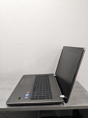 Ноутбук Б-клас HP ProBook 4730s / 17.3" (1600x900) LED / Intel Core i3-2310M (2 ядра 4 потоки по 2.10 Ghz) / 6 GB DDR3 / 120 GB SSD+320 GB HDD / AMD Radeon HD 6470M 1 GB / Webcam / DVD-ROM 