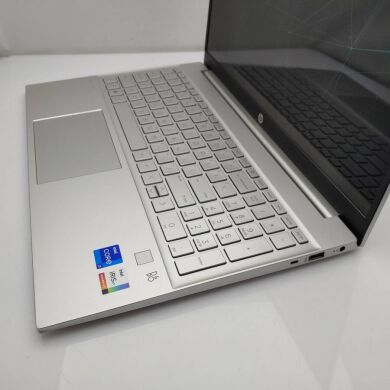 Ноутбук HP Pavilion 15-eg2025nr / 15.6" (1920x1080) IPS / Intel Core i7-1255U (10 (12) ядер по 1.7 - 4.7 GHz) / 16 GB DDR4 / 512 GB SSD / Intel Iris X Graphics / WebCam / Win 11 Pro