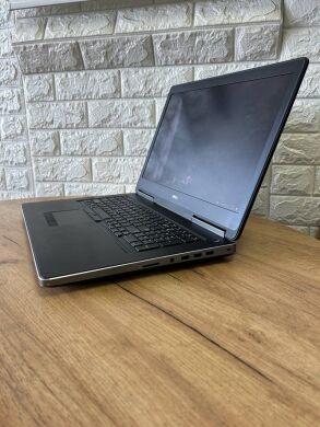 Мобільна робоча станція Б-клас Dell Precision 7710 / 17.3" (1920x1080) IPS / Intel Core i7-6920HQ (4 (8) ядра по 2.9 - 3.8 GHz) / 16 GB DDR4 / 512 GB SSD / nVidia Quadro M3000M, 4 GB GDDR5, 256-bit
