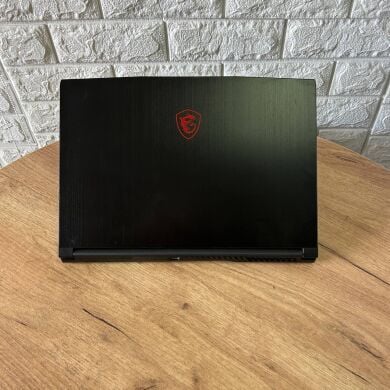 Ігровий ноутбук MSI GF63 Thin 11SC / 15.6" (1920x1080) IPS / Intel Core i5-11400H (6 (12) ядер по 2.7 - 4.5 GHz) / 8 GB DDR4 / 256 GB SSD / nVidia GeForce GTX 1650 Max-Q, 4 GB GDDR6, 128-bit / WebCam