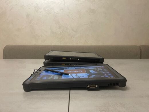 Защищенный планшет Getac F110 G4 / 11.6" (1920x1080) IPS Touch / Intel Core i7-7500U (2 (4) ядра по 2.7 - 3.5 GHz) / 16 GB DDR4 / 256 GB SSD / Intel HD Graphics 620 / WebCam / Стилус / Два АКБ