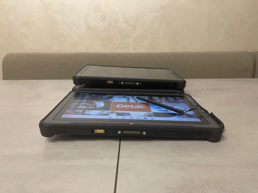 Защищенный планшет Getac F110 G4 / 11.6" (1920x1080) IPS Touch / Intel Core i7-7500U (2 (4) ядра по 2.7 - 3.5 GHz) / 16 GB DDR4 / 256 GB SSD / Intel HD Graphics 620 / WebCam / Стилус / Два АКБ