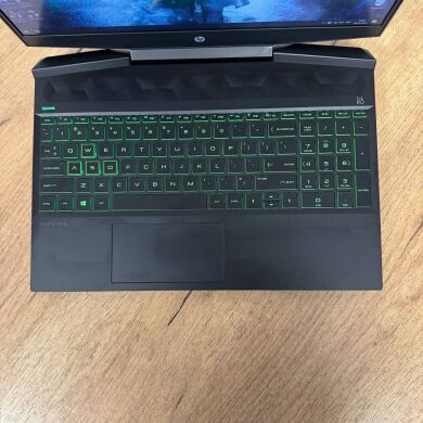 Игровой ноутбук HP Pavilion 15-dk0055nr / 15.6" (1920x1080) IPS / Intel Core i5-9300H (4 (8) ядра по 2.4 - 4.1 GHz) / 8 GB DDR4 / 256 GB SSD / nVidia GeForce GTX 1050, 3 GB GDDR5, 96-bit / WebCam