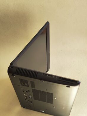 Мобільна робоча станція HP ZBook 17 G2 / 17.3" (1920x1080) TN / Intel Core i7-4810MQ (4 (8) ядра по 2.8 - 3.8 GHz) / 32 GB DDR3 / 256 GB SSD / nVidia Quadro K3100M, 4 GB GDDR5, 256-bit / WebCam