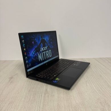 Ігровий ноутбук Acer Nitro V 15 ANV15-52 / 15.6" (1920x1080) IPS / Intel Core i7-13620H (10 (16) ядер по 2.4 - 4.9 GHz) / 8 GB DDR5 / 512 GB SSD / nVidia GeForce RTX 4050, 6 GB GDDR6, 96-bit / WebCam