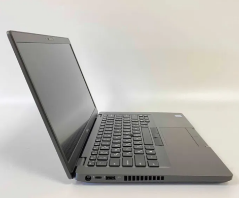 Ігровий ноутбук Dell Latitude 5401 / 14" (1920x1080) TN / Intel Core i5-9400H (4 (8) ядра по 2.5 - 4.3 GHz) / 16 GB DDR4 / 512 GB SSD / nVidia GeForce MX150, 2 GB GDDR5, 64-bit / WebCam Ігровий ноутбук Dell Latitude 5401 / 14" (1920x1080) TN / Intel Core i5-9400H (4 (8) ядра по 2.5 - 4.3 GHz) / 16 GB DDR4 / 512 GB SSD / nVidia GeForce MX150, 2 GB GDDR5, 64-bit / WebCam