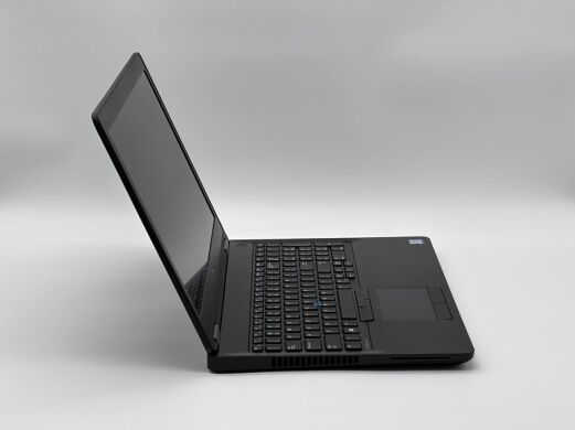 Игровой ноутбук Dell Latitude E5570 / 15.6" (1920x1080) IPS / Intel Core i7-6820HQ (4 (8) ядра по 2.7 - 3.6 GHz) / 16 GB DDR4 / 250 GB SSD / AMD Radeon R7 M370, 2 GB GDDR5, 128-bit / WebCam Игровой ноутбук Dell Latitude E5570 / 15.6" (1920x1080) IPS / Intel Core i7-6820HQ (4 (8) ядра по 2.7 - 3.6 GHz) / 16 GB DDR4 / 250 GB SSD / AMD Radeon R7 M370, 2 GB GDDR5, 128-bit / WebCam