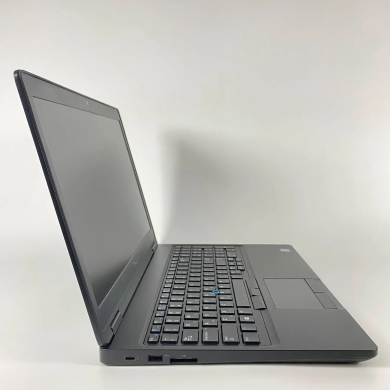 Мобильная рабочая станция Б-класс Dell Precision 3530 / 15.6" (1366x768) TN / Intel Core i5-8400H (4 (8) ядра по 2.5 - 4.2 GHz) / 16 GB DDR4 / 512 GB SSD / nVidia Quadro P600, 4 GB GDDR5, 128-bit / WebCam / HDMI
