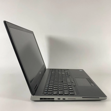 Мобильная рабочая станция Dell Precision 7530 / 15.6" (3840x2160) IPS / Intel Core i9-8950HK (6 (12) ядер по 2.9 - 4.8 GHz) / 16 GB DDR4 / 512 GB SSD / nVidia Quadro P3200, 6 GB GDDR5, 192-bit / WebCam / HDMI