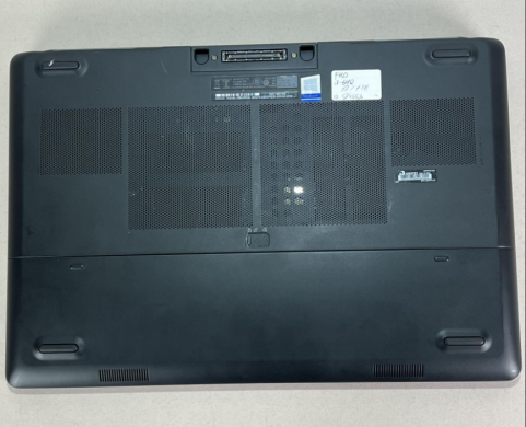 Мобільна робоча станція Dell Precision 7720 / 17.3" (1920x1080) TN / Intel Core i7-6820HQ (4 (8) ядра по 2.7 - 3.6 GHz) / 64 GB DDR4 / 1000 GB SSD / nVidia Quadro P5000, 16 GB GDDR5X, 256-bit / WebCam