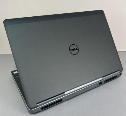 Мобільна робоча станція Dell Precision 7720 / 17.3" (1920x1080) TN / Intel Core i7-6820HQ (4 (8) ядра по 2.7 - 3.6 GHz) / 64 GB DDR4 / 1000 GB SSD / nVidia Quadro P5000, 16 GB GDDR5X, 256-bit / WebCam