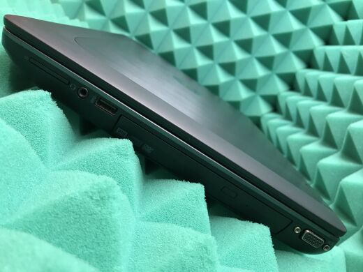 Мобільна робоча станція HP ZBook 15 G2 / 15.6" (1920x1080) TN / Intel Core i7-4700MQ (4 (8) ядра по 2.4 - 3.4 GHz) / 8 GB DDR3 / 180 GB SSD / nVidia Quadro K1100M, 2 GB GDDR5, 128-bit / WebCam / DVD-RW / Windows 10 ліцензія