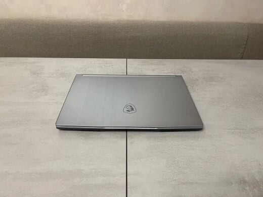 Мобильная рабочая станция MSI GF63 MS-16R4 / 15.6" (1920x1080) IPS / Intel Core i7-10750H (6 (12) ядер по 2.6 - 5.0 GHz) / 16 GB DDR4 / 512 GB SSD M.2 / nVidia Quadro T1000, 4 GB GDDR6, 128-bit / WebCam / HDMI