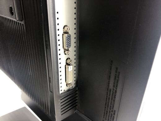 Монитор Samsung S24C450BL / 24" (1920x1080) TN / DVI, VGA + Кабель питания Монитор Samsung S24C450BL / 24" (1920x1080) TN / DVI, VGA + Кабель питания