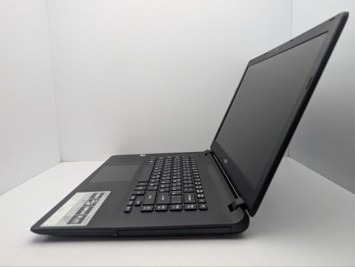 Ноутбук Acer Aspire ES1-520 / 15.6" (1366x768) TN / AMD E1-1500 (2 ядра по 1.4 GHz) / 8 GB DDR3 / 320 GB HDD / AMD Radeon HD 7310 Graphics / WebCam / АКБ не тримає Ноутбук Acer Aspire ES1-520 / 15.6" (1366x768) TN / AMD E1-1500 (2 ядра по 1.4 GHz) / 8 GB DDR3 / 320 GB HDD / AMD Radeon HD 7310 Graphics / WebCam / АКБ не тримає