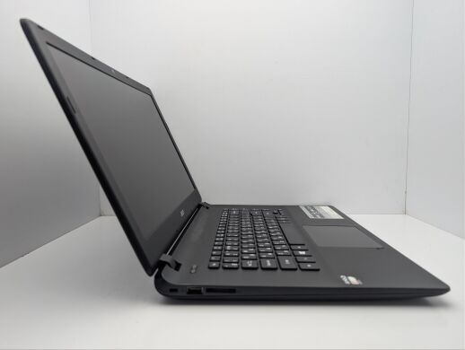 Ноутбук Acer Aspire ES1-520 / 15.6" (1366x768) TN / AMD E1-1500 (2 ядра по 1.4 GHz) / 8 GB DDR3 / 320 GB HDD / AMD Radeon HD 7310 Graphics / WebCam / АКБ не тримає Ноутбук Acer Aspire ES1-520 / 15.6" (1366x768) TN / AMD E1-1500 (2 ядра по 1.4 GHz) / 8 GB DDR3 / 320 GB HDD / AMD Radeon HD 7310 Graphics / WebCam / АКБ не тримає