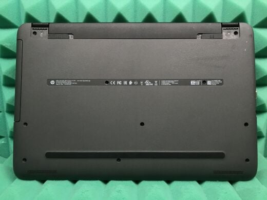 Ноутбук HP 250 G5 / 15.6" (1366x768) TN / AMD E2-7110 (4 ядра по 1.8 GHz) / 8 GB DDR3 / 128 GB SSD / AMD Radeon R2 Graphics / WebCam / DVD-RW / HDMI