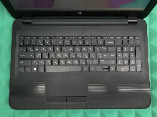 Ноутбук HP 250 G5 / 15.6" (1366x768) TN / AMD E2-7110 (4 ядра по 1.8 GHz) / 8 GB DDR3 / 128 GB SSD / AMD Radeon R2 Graphics / WebCam / DVD-RW / HDMI