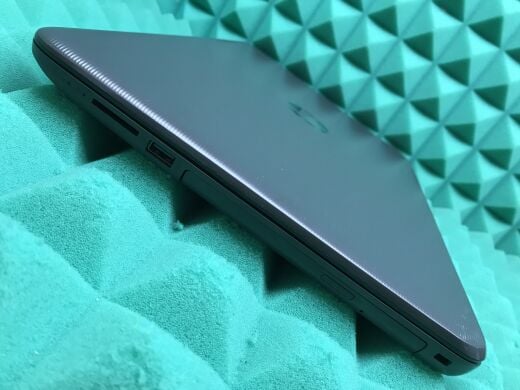 Ноутбук HP 250 G5 / 15.6" (1366x768) TN / AMD E2-7110 (4 ядра по 1.8 GHz) / 8 GB DDR3 / 128 GB SSD / AMD Radeon R2 Graphics / WebCam / DVD-RW / HDMI