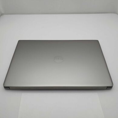 Ультрабук Б клас Dell Latitude 3301 / 13.3" (1920х1080) IPS / Intel Core i7-8565U (4 (8) ядра по 1.8 - 4.6 GHz) / 8 GB DDR3 / 128 GB SSD / WebCam / USB 3.0 / HDMI