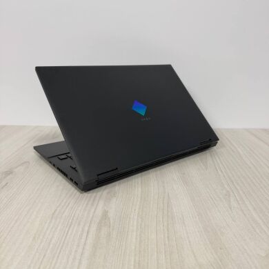 Ігровий ноутбук Б-клас HP Omen 15-en0044ur / 15.6" (1920x1080) IPS / AMD Ryzen 5 4500U (6 ядер по 2.3 - 4.0 GHz) / 16 GB DDR4 / 256 GB SSD NVMe / nVidia GeForce GTX 1650 Ti, 4 GB GDDR6, 128-bit / WebCam