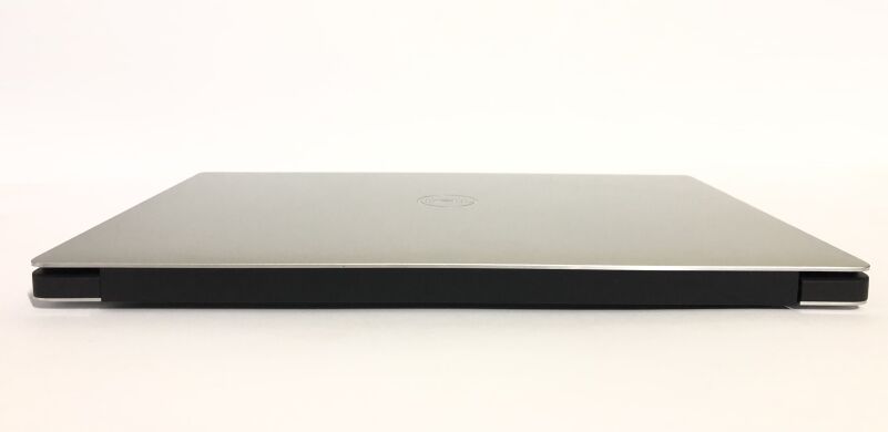 Ігровий ультрабук Dell XPS 15 7590 / 15.6" (3840x2160) IPS Touch / Intel Core i7-9750H (6 (12) ядер по 2.6 - 4.5 GHz) / 32 GB DDR4 / 1000 GB SSD NVMe / nVidia GeForce GTX 1650, 4 GB GDDR5, 128-bit / WebCam / Win 11 Pro