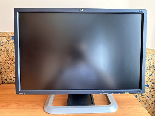 Монитор Б-класс HP LP2475w / 24" (1920x1200) S-IPS / DVI-I, DVI-D, DP, HDMI, USB-Hub, RCA, S-Video + в подарок кабели питания и HDMI