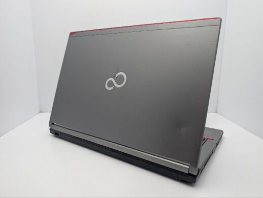 Ноутбук Fujitsu LifeBook E746 / 14" (1366x768) TN / Intel Core i5-6200U (2 (4) ядра по 2.3 - 2.8 GHz) / 8 GB DDR4 / 128 GB SSD / Intel HD Graphics 520 / WebCam
