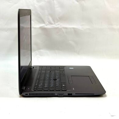 Мобильная рабоча станция HP ZBook 15u G3 / 15.6" (1920x1080) IPS / Intel Core i7-6500U (2 (4) ядра по 2.5 - 3.1 GHz) / 16 GB DDR4 / 256 GB SSD + 500 GB HDD / AMD FirePro W4190M, 2 GB GDDR5, 128-bit / WebCam / Windows 10 Pro
