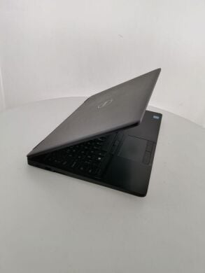 Ноутбук Dell Latitude E5580 / 15.6" (1920x1080) IPS / Intel Core i5-7200U (2 (4) ядра по 2.5 - 3.1 GHz) / 8 GB DDR4 / 512 GB SSD / Intel HD Graphics 620 / WebCam / Win 10 Pro / Ціна вказана з ПДВ