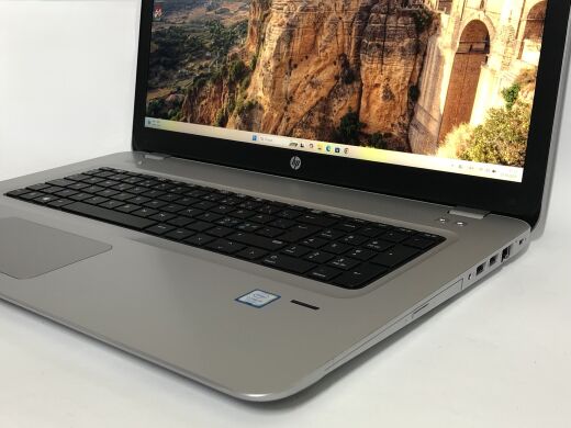 Ноутбук Б-клас HP ProBook 470 G4 / 17.3" (1920x1080) IPS / Intel Core i5-7200U (2 (4) ядра по 2.5 - 3.1 GHz) / 16 GB DDR4 / 256 GB SSD / nVidia GeForce 930MX, 2 GB DDR3, 64-bit / WebCam / DVD-ROM / Win 11 Pro
