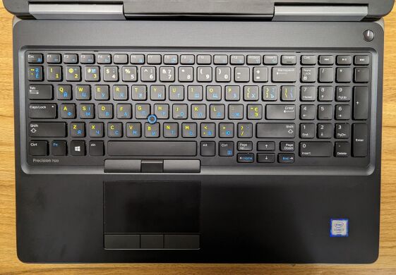 Ігровий ноутбук Dell Precision 7520 / 15.6" (1920x1080) IPS / Intel Core i7-6920HQ (4 (8) ядра по 2.9 - 3.8 GHz) / 16 GB DDR4 / 480 GB SSD / AMD Radeon Pro WX 4130, 2 GB GDDR5, 128-bit / WebCam / Windows 10 Ігровий ноутбук Dell Precision 7520 / 15.6" (1920x1080) IPS / Intel Core i7-6920HQ (4 (8) ядра по 2.9 - 3.8 GHz) / 16 GB DDR4 / 480 GB SSD / AMD Radeon Pro WX 4130, 2 GB GDDR5, 128-bit / WebCam / Windows 10