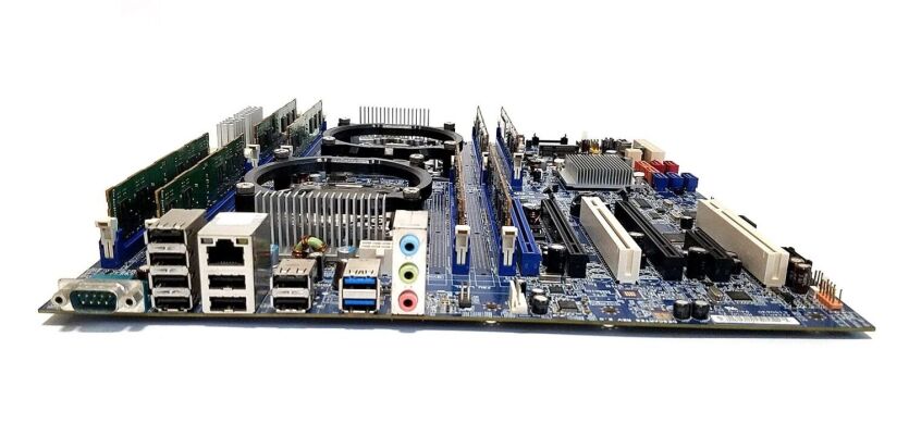 Комплект: Материнська плата Lenovo C30 / LGA2011 / 2x Intel Xeon E5-2660 v2 (10 (20) ядер по 2.2 - 3.0 GHz) / 64 GB DDR3