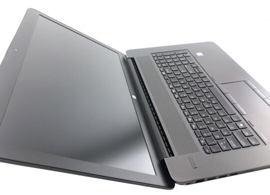 Мобільна робоча станція HP ZBook 17 G3 / 17.3" (1920x1080) IPS / Intel Core i7-6820HQ (4 (8) ядра по 2.7 - 3.6 GHz) / 8 GB DDR4 / 1000 GB HDD / nVidia Quadro M3000M, 4 GB GDDR5, 256-bit / WebCam Мобільна робоча станція HP ZBook 17 G3 / 17.3" (1920x1080) IPS / Intel Core i7-6820HQ (4 (8) ядра по 2.7 - 3.6 GHz) / 8 GB DDR4 / 1000 GB HDD / nVidia Quadro M3000M, 4 GB GDDR5, 256-bit / WebCam
