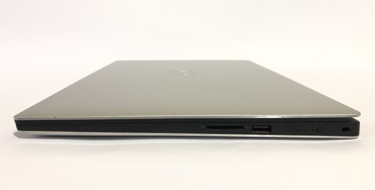 Ігровий ультрабук Dell XPS 15 7590 / 15.6" (3840x2160) IPS Touch / Intel Core i7-9750H (6 (12) ядер по 2.6 - 4.5 GHz) / 32 GB DDR4 / 1000 GB SSD NVMe / nVidia GeForce GTX 1650, 4 GB GDDR5, 128-bit / WebCam / Win 11 Pro
