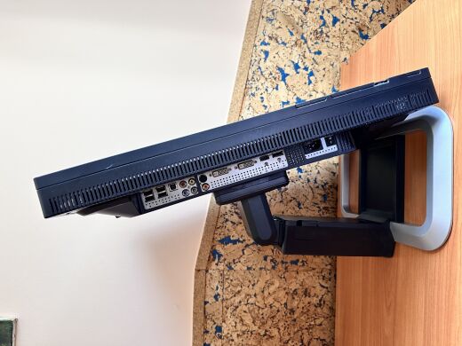 Монитор Б-класс HP LP2475w / 24" (1920x1200) S-IPS / DVI-I, DVI-D, DP, HDMI, USB-Hub, RCA, S-Video + в подарок кабели питания и HDMI