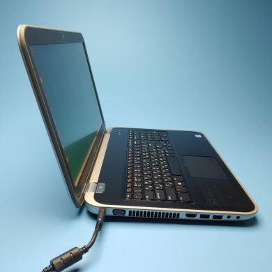 Ноутбук Dell Inspiron 7720 / 17.3" (1920x1080) TN / Intel Core i5-3230M (2 (4) ядра по 2.6 - 3.2 GHz) / 8 GB DDR3 / 240 GB SSD / nVidia GeForce GT 650M, 2 GB GDDR5, 128-bit / WebCam / DVD-ROM / Win 10 Home Ноутбук Dell Inspiron 7720 / 17.3" (1920x1080) TN / Intel Core i5-3230M (2 (4) ядра по 2.6 - 3.2 GHz) / 8 GB DDR3 / 240 GB SSD / nVidia GeForce GT 650M, 2 GB GDDR5, 128-bit / WebCam / DVD-ROM / Win 10 Home