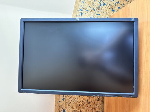 Монитор Б-класс HP LP2475w / 24" (1920x1200) S-IPS / DVI-I, DVI-D, DP, HDMI, USB-Hub, RCA, S-Video + в подарок кабели питания и HDMI