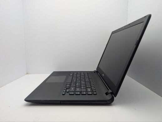 Ноутбук Acer Aspire ES1-521 / 15.6" (1366x768) TN / AMD E2-6110 (4 ядра по 1.5 GHz) / 8 GB DDR3 / 500 GB HDD / AMD Radeon R2 Graphics / WebCam / DVD-ROM