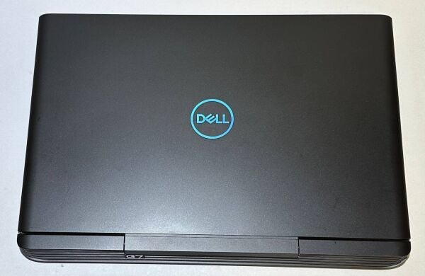 Ігровий ноутбук Dell G7 7588 / 15.6" (1920x1080) IPS / Intel Core i7-8750H (6 (12) ядер по 2.2 - 4.1 GHz) / 16 GB DDR4 / 360 GB SSD / nVidia GeForce GTX 1060, 6 GB GDDR5, 192-bit / WebCam