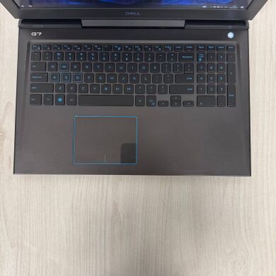 Ігровий ноутбук Б-клас Dell G7 15 7588 / 15.6" (1920x1080) IPS / Intel Core i7-8750H (6 (12) ядер по 2.2 - 4.1 GHz) / 16 GB DDR4 / 256 GB SSD NVMe + 1000 GB HDD / nVidia GeForce GTX 1060 Max-Q, 6 GB GDDR5, 192-bit / WebCam