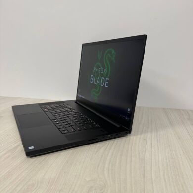 Ігровий ноутбук Б-клас Razer Blade 17 RZ09-0314 / 17.3" (1920x1080) IPS / Intel Core i7-9750H (6 (12) ядра по 2.6 - 4.5 GHz) / 16 GB DDR4 / 1000 GB SSD NVMe / nVidia GeForce RTX 2070 Max-Q, 8 GB GDDR6, 256-bit / WebCam