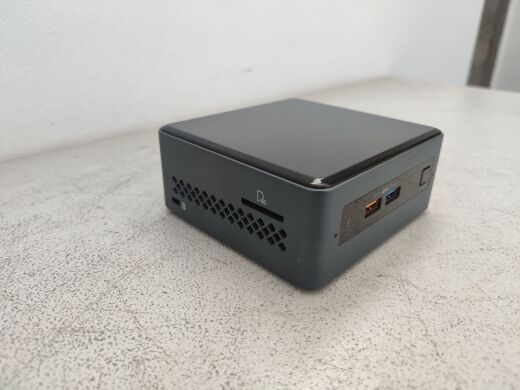 Неттоп Intel NUC (NUC7JY) USFF / Intel Celeron J4025 (2 ядра по 2.0 - 2.9 GHz) / 4 GB DDR4 / 128 GB SSD / Intel UHD Graphics 600 / Wi-Fi / Bluetooth + Блок живлення